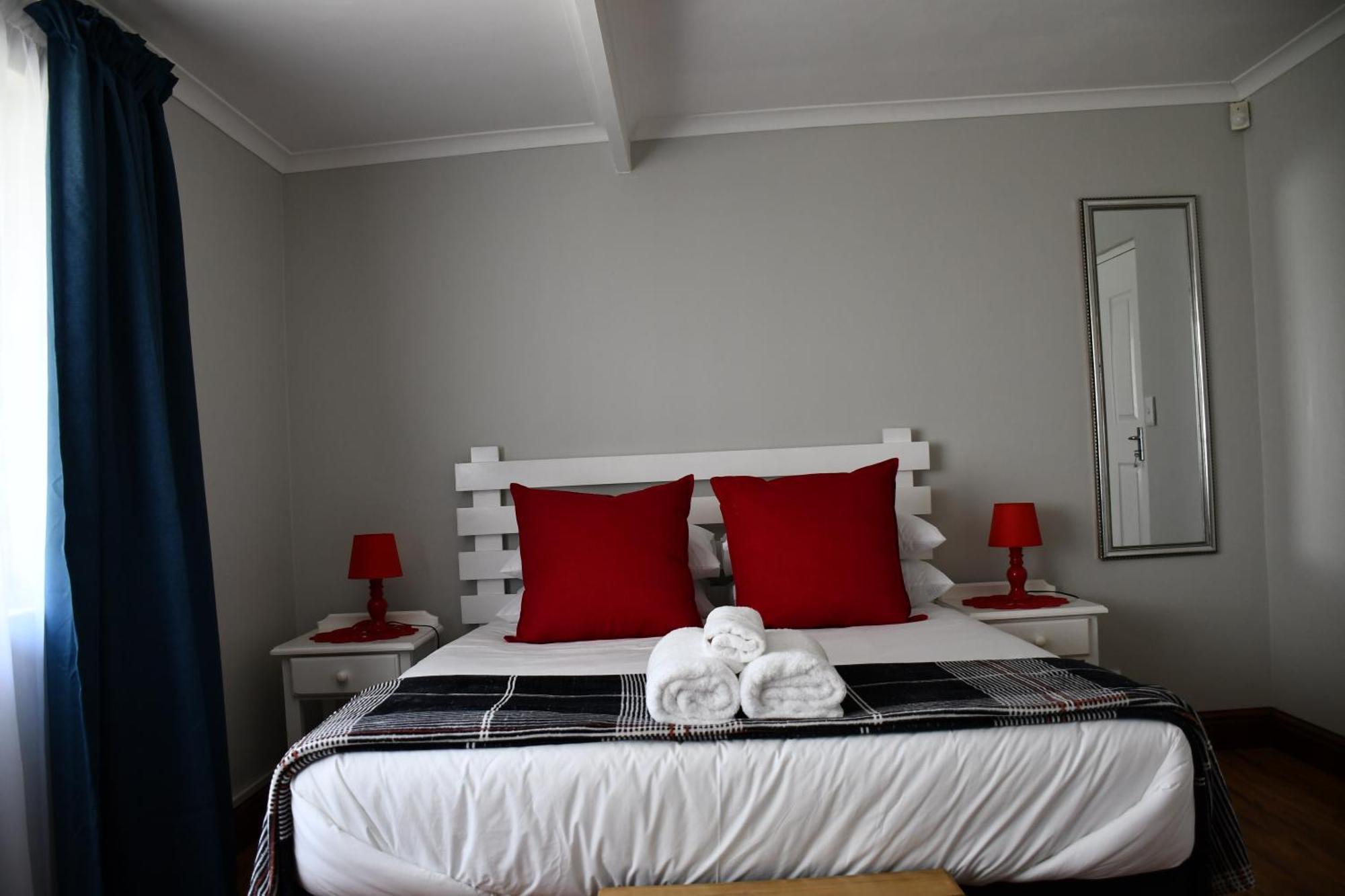 Friendz Guesthouse Knysna Pokoj fotografie